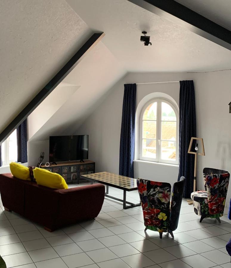 L'Insolite Pierry Exterior photo